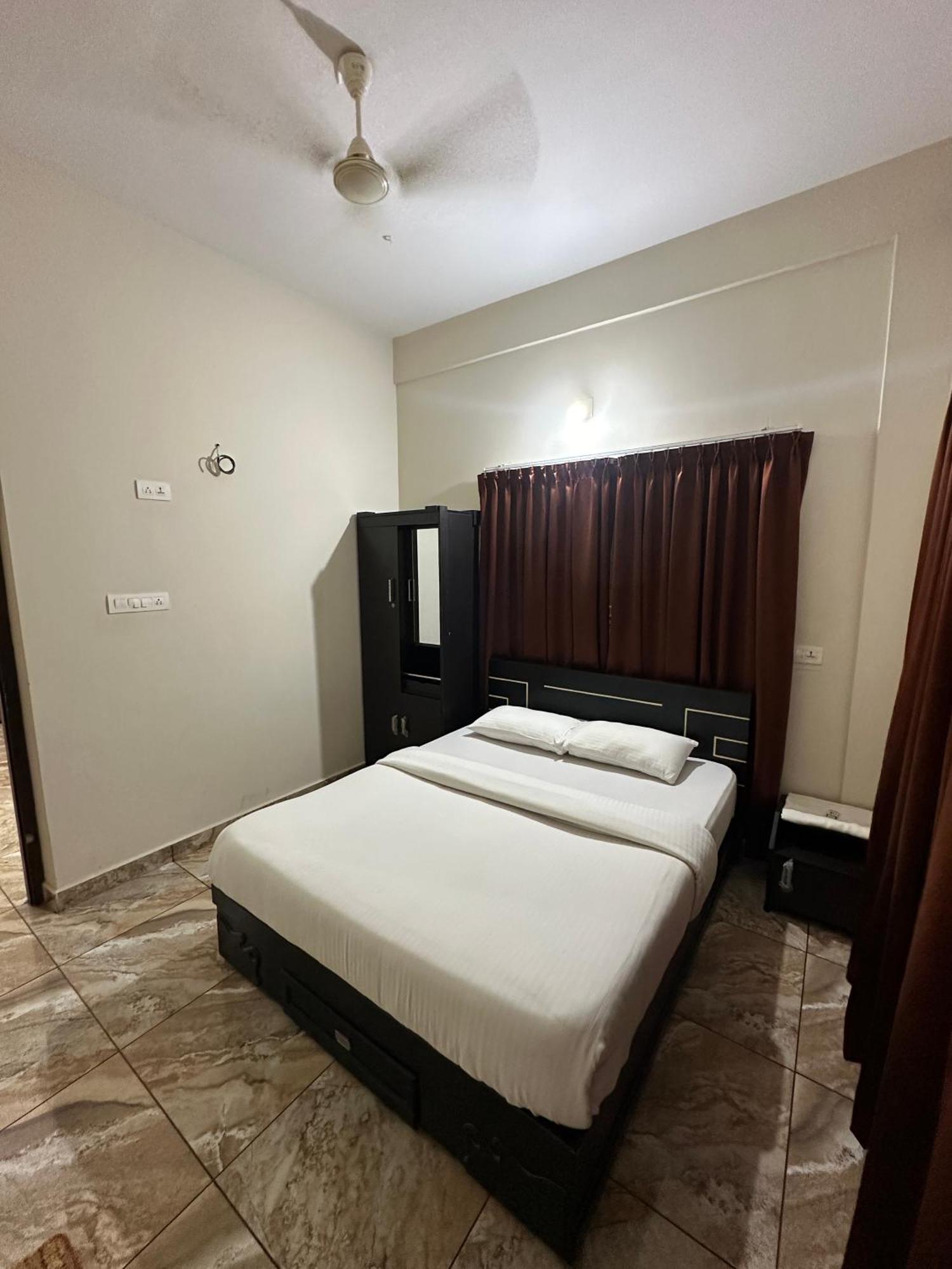 Zahir Residency Hotel Kondotty Екстериор снимка