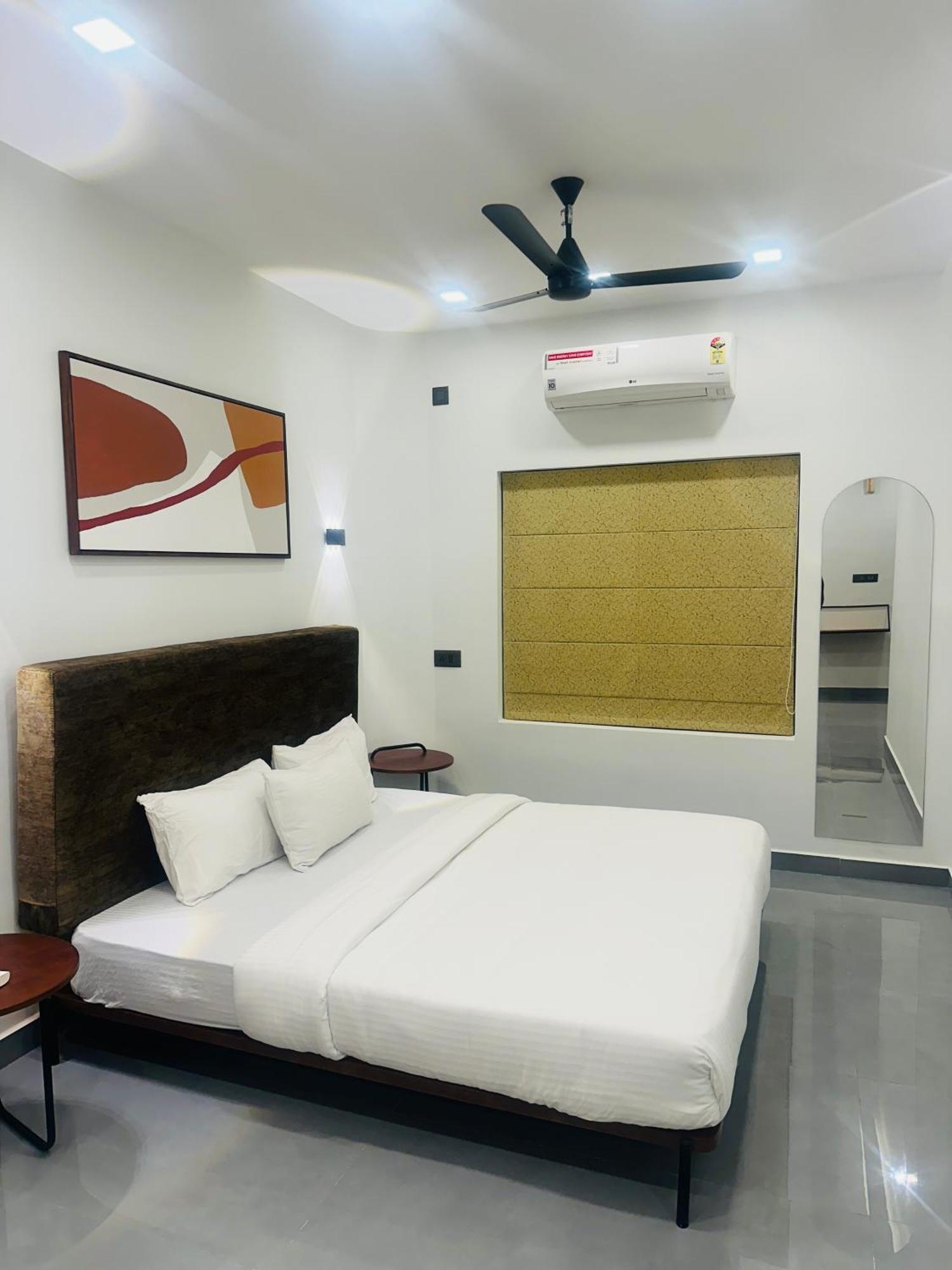 Zahir Residency Hotel Kondotty Екстериор снимка