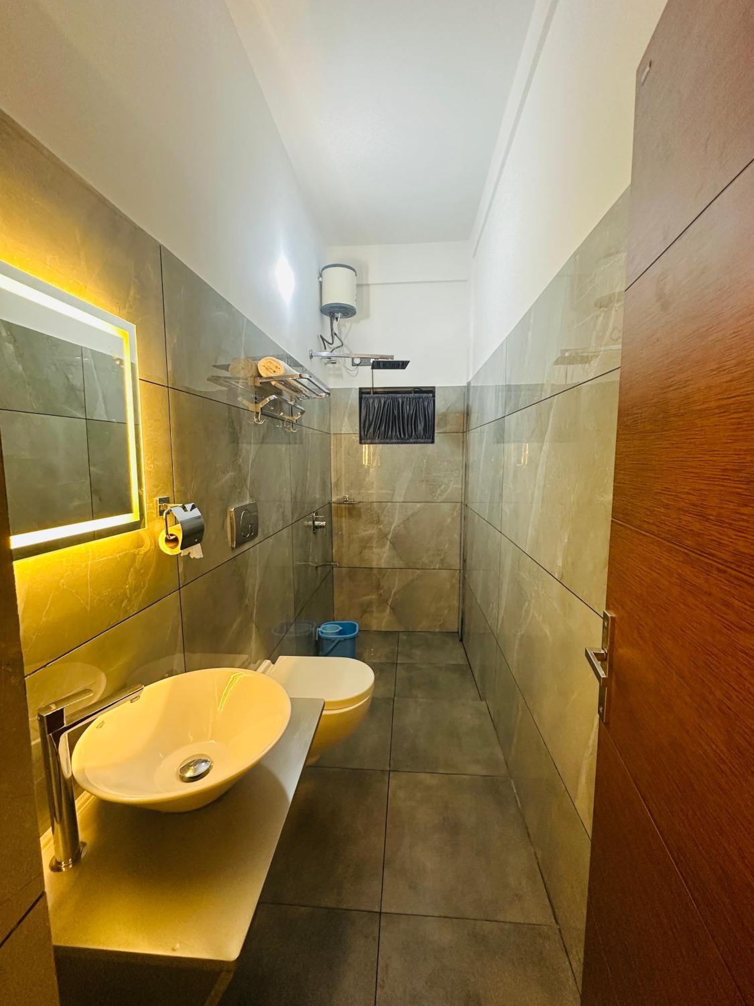 Zahir Residency Hotel Kondotty Екстериор снимка