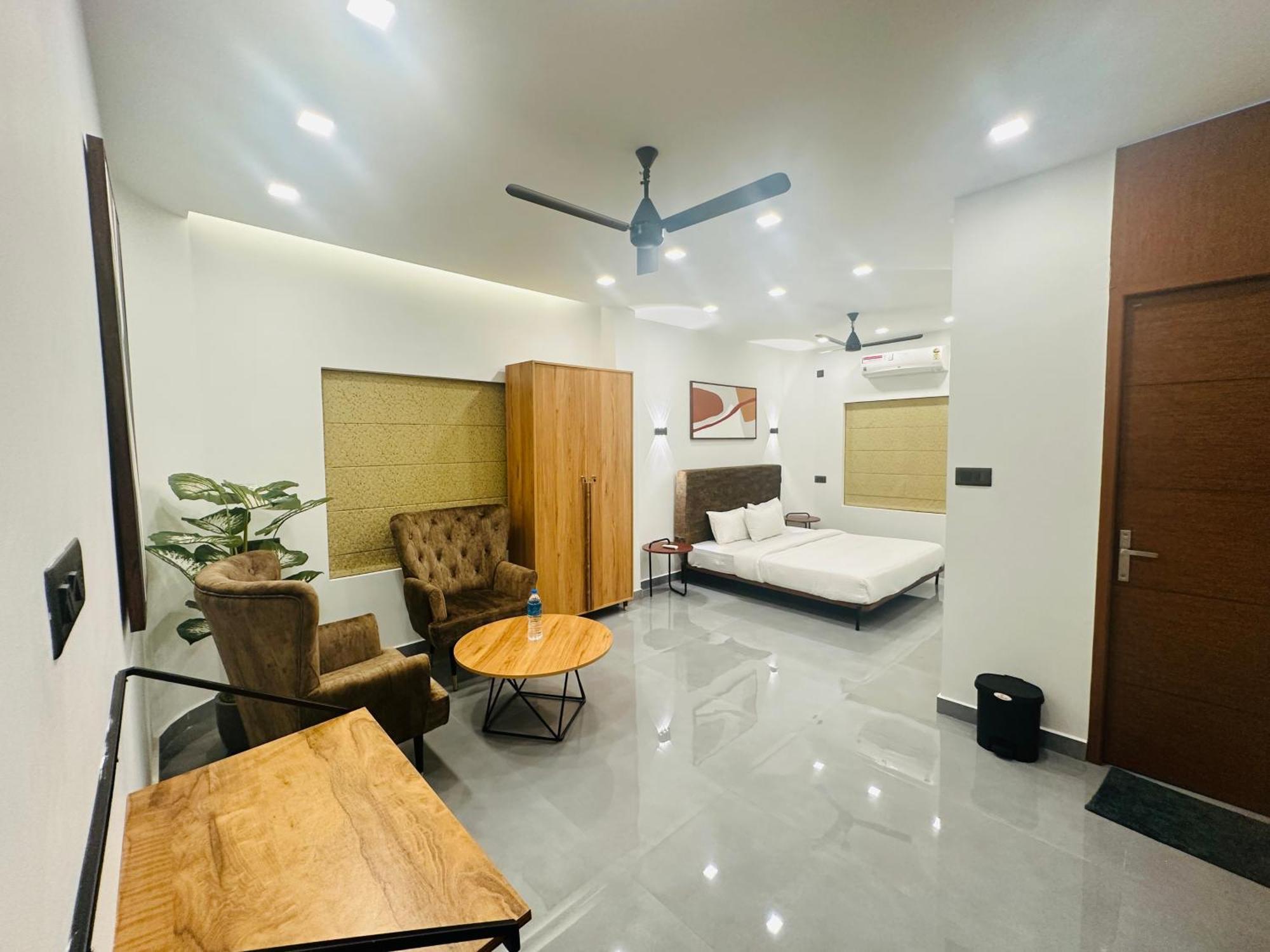 Zahir Residency Hotel Kondotty Екстериор снимка